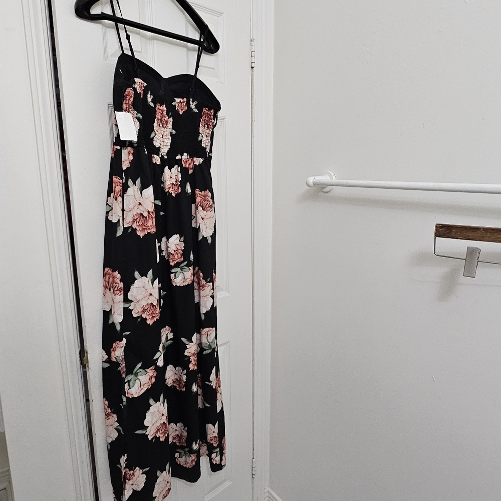 NWT Elegant Black & Pink Floral Maxi Dress with Sweetheart Neckline Sz M - Picture 10 of 12